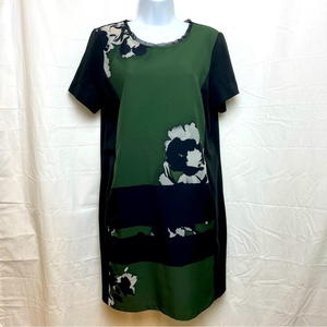 Vera Wang‎ Simply Vera ShortSleeve Dress Black with Dk. Green Grey Flower Pocket